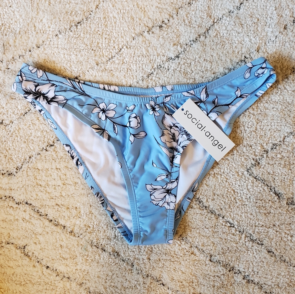 NWT Cute Bikini Bottoms
